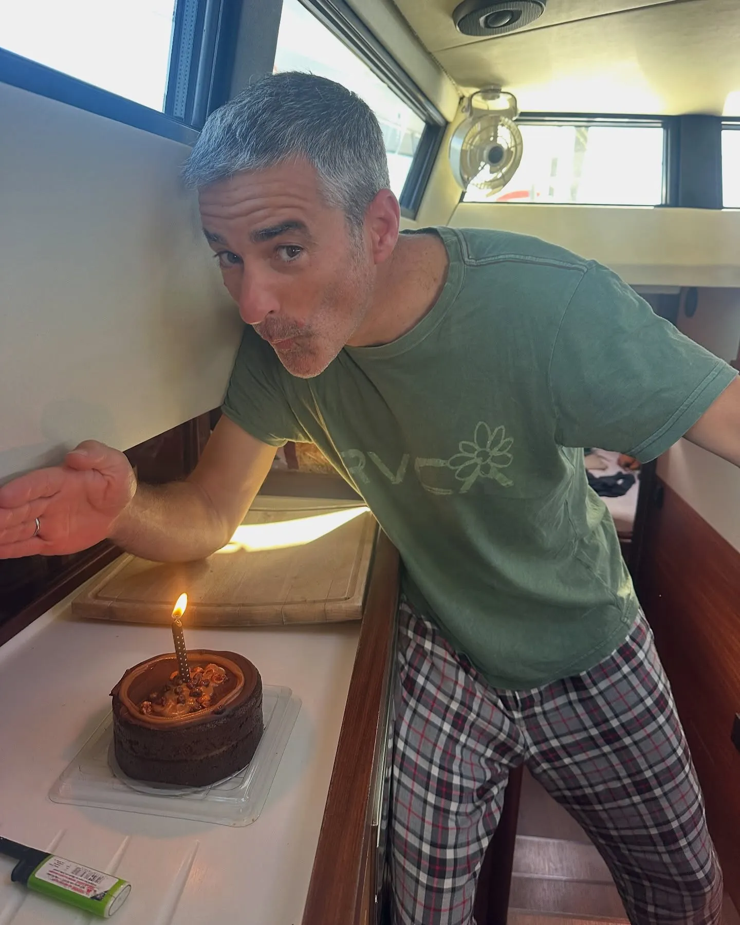 Birthday cake, somewhere in the middle of the ocean. Birthday cake, somewhere in the middle of the ocean.
