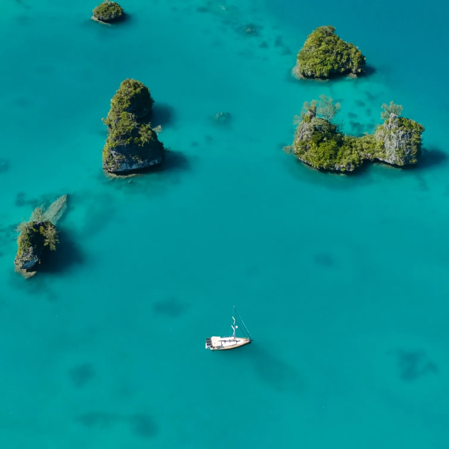 Qilaqila, the 'bay of islands' in Vanua Balavu. Qilaqila, the 'bay of islands' in Vanua Balavu.
