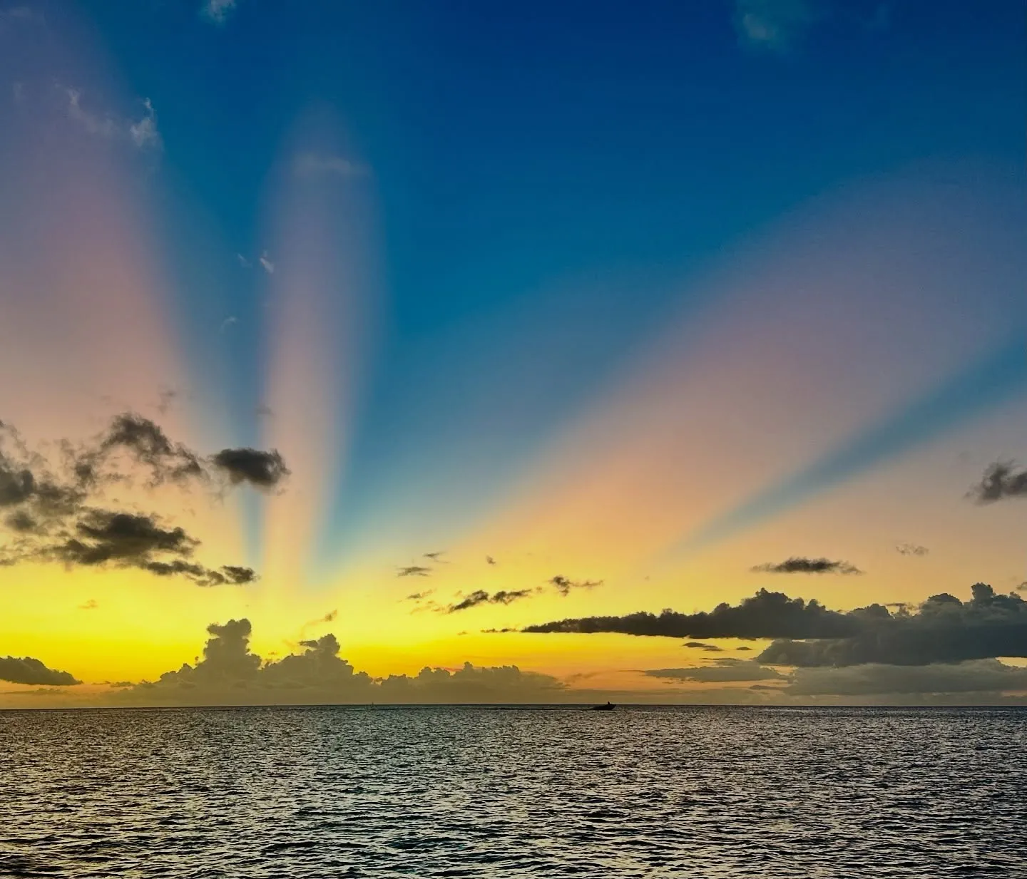 Surreal French Polynesian sunsets. Surreal French Polynesian sunsets.