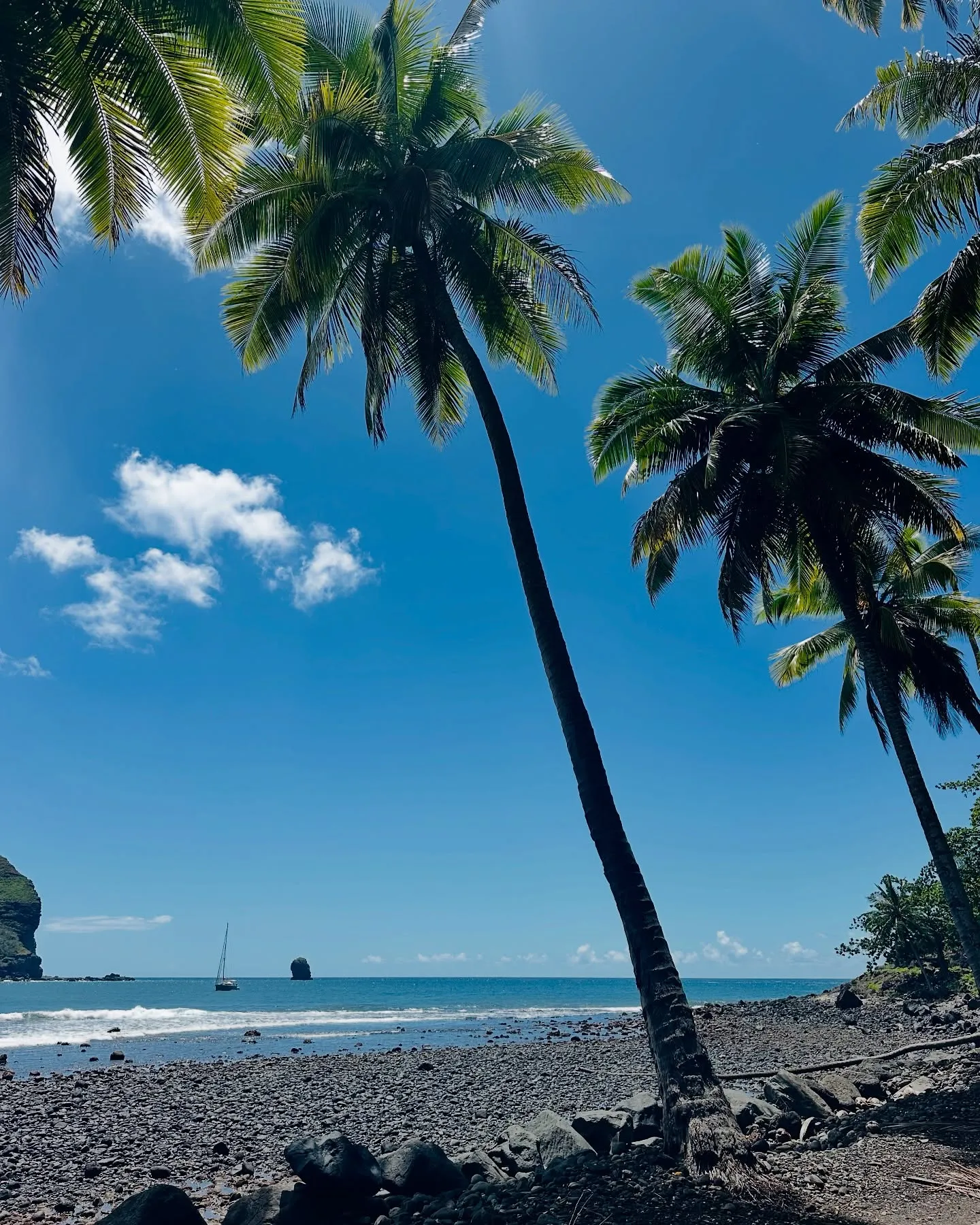 Another Hiva Oa north coast anchorage. Another Hiva Oa north coast anchorage.