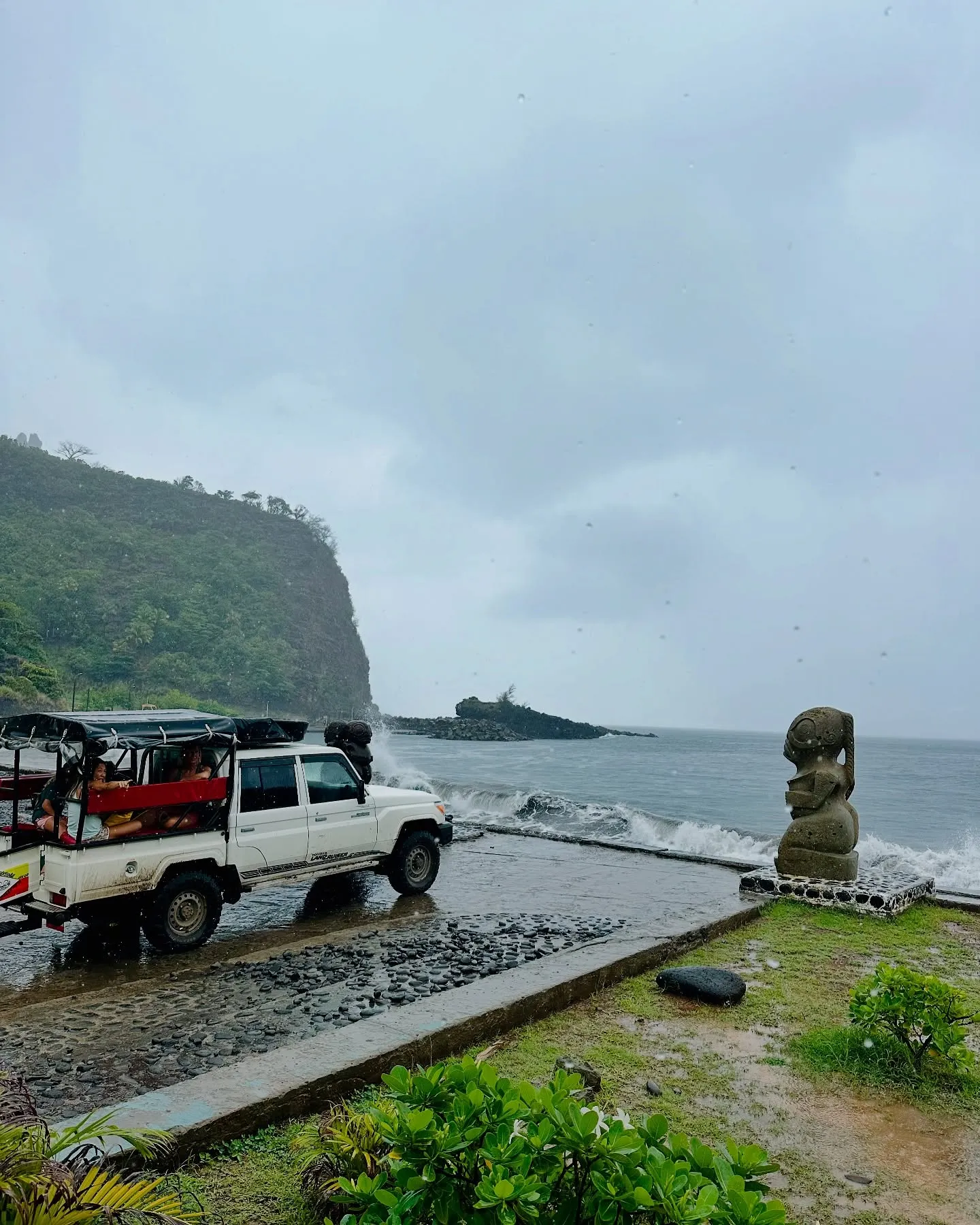 A wet and windy 4WD trip along the coast. A wet and windy 4WD trip along the coast.