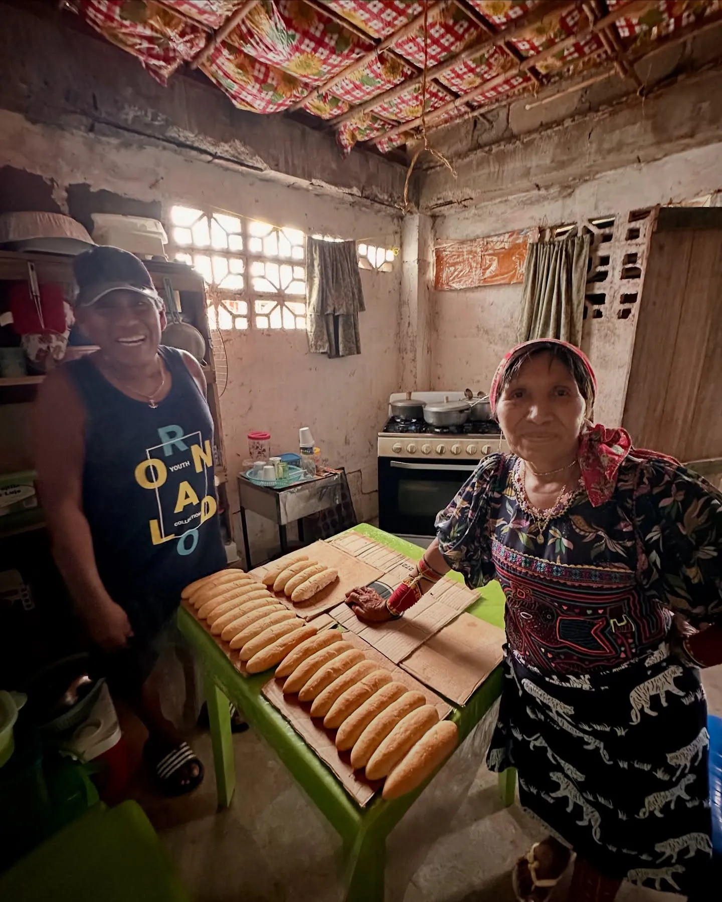 Iselda's traditional Guna bread on Niadup. Iselda's traditional Guna bread on Niadup.