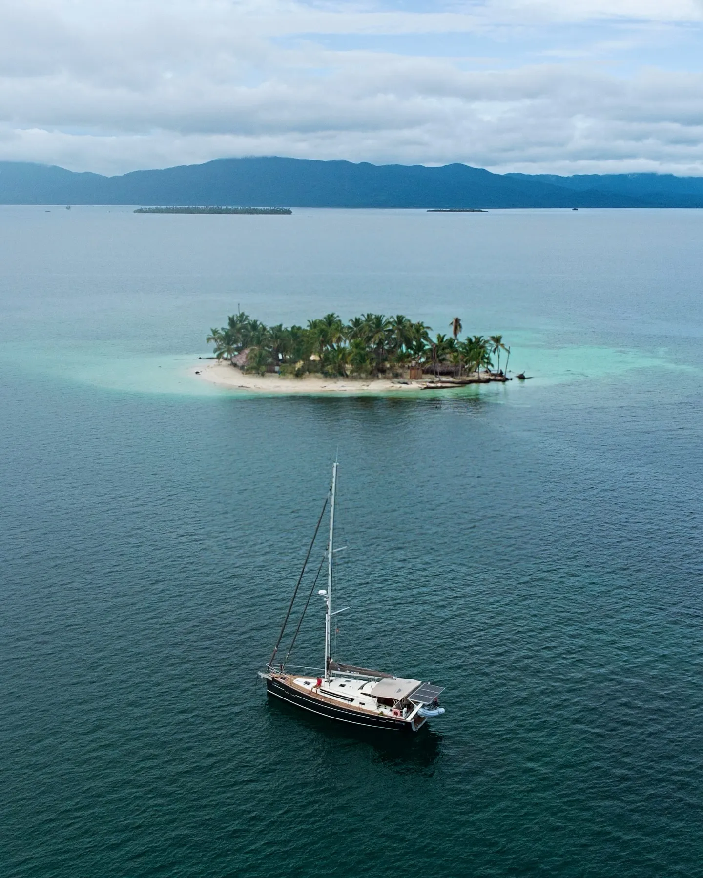 The solitude of Guna Yala. The solitude of Guna Yala.