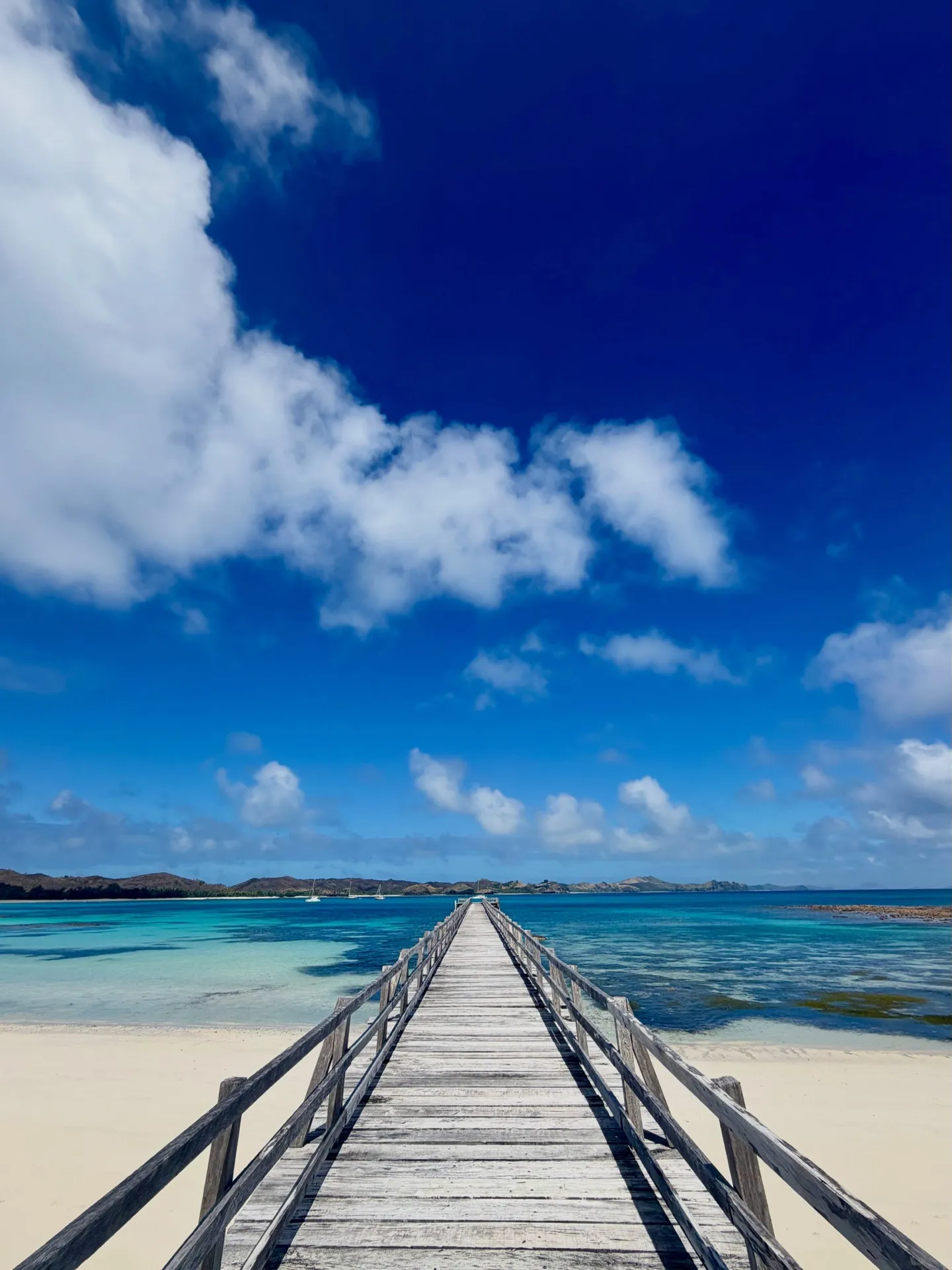 A long jetty over the shallows of Yasawa-i-Rara. A long jetty over the shallows of Yasawa-i-Rara.