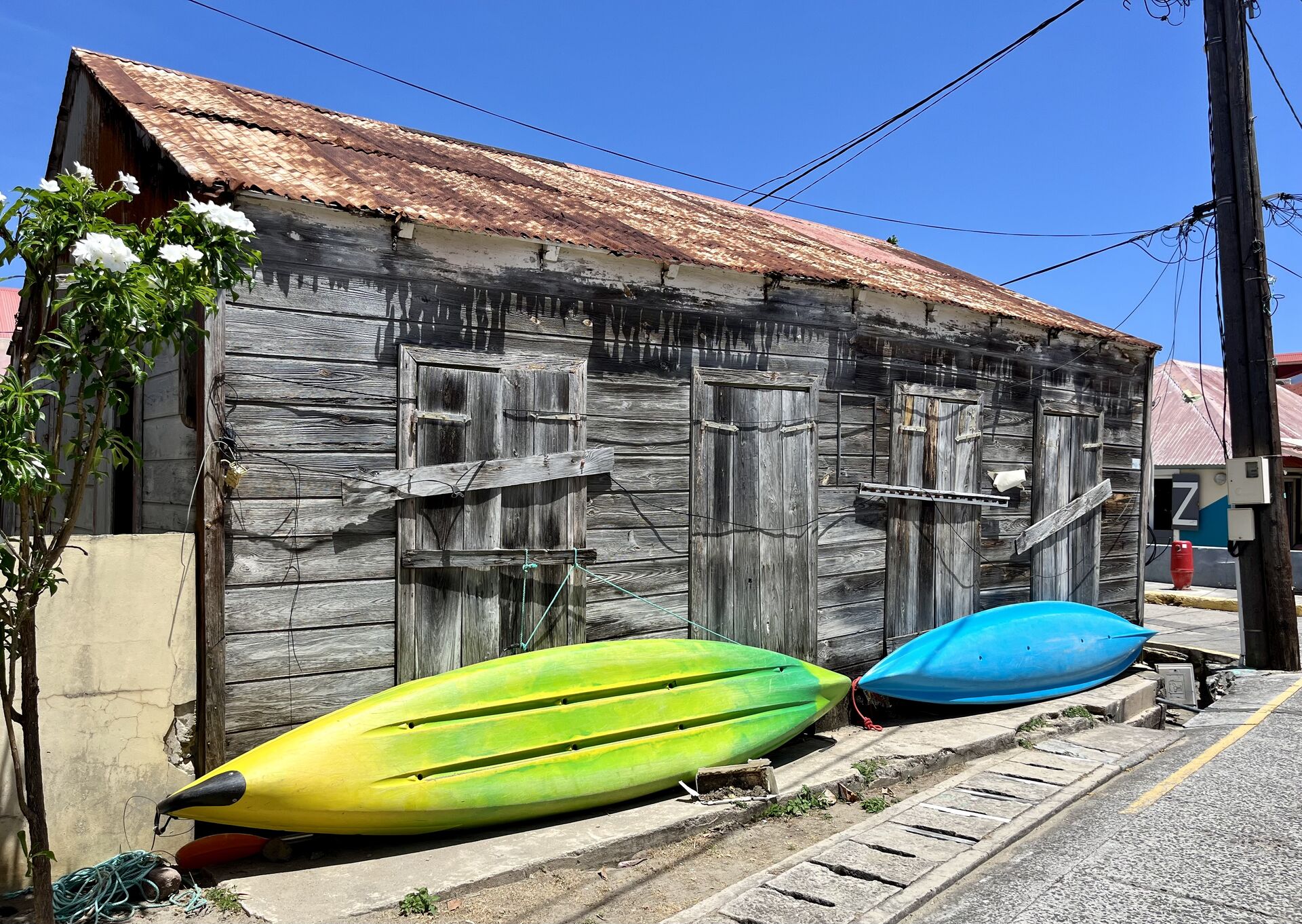 Scenes from Les Saintes, #2.